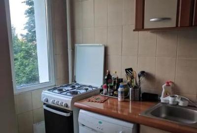 Garsonieră semidecomandată, mobilată în Titan