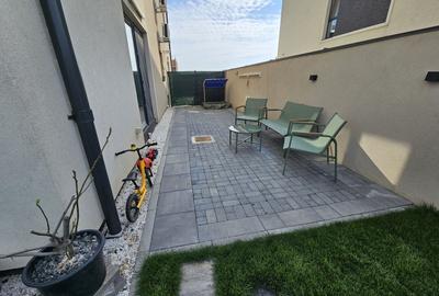 Apartament decomandat 2 camere + curte+2 locuri parcare - 12