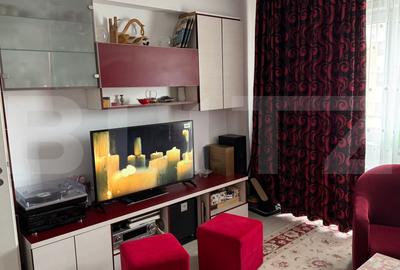 Apartament cu 3 camere decomandat, mobilat în Tractorul