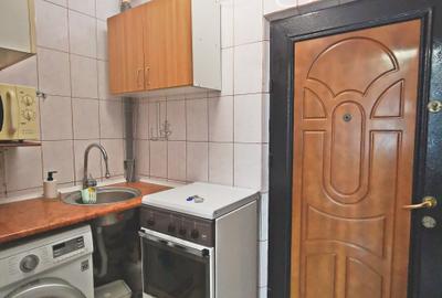 Vanzare garsoniera renovata, mobilata, utilata+2 boxe la 5 min de Plaza Mall - 9