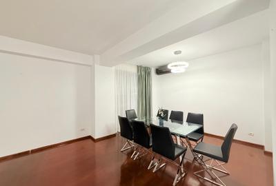 Apartament cu 4 camere decomandat în Dorobanți