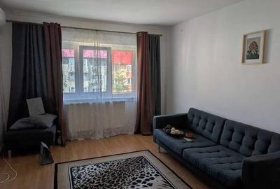 Apartament cu 2 camere decomandat în Răcădău