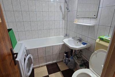 Închiriere Apartament 2 Camere Gorjului Moinești - 11