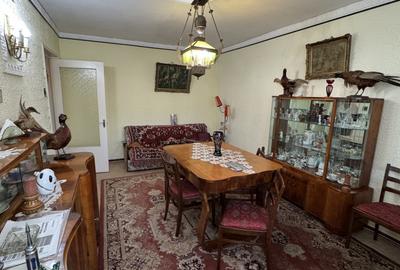 Apartament 2 camere de vanzare | Etaj 1 | Bloc 1984| Zona 9 Mai - Piata - 10