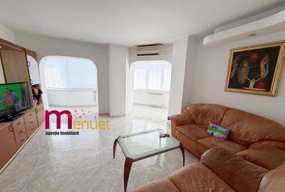 Apartament 3 camere,str.Victoriei,etaj 2 - 1