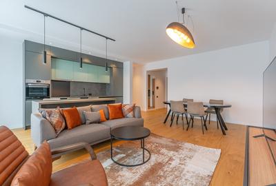 Apartament cu 3 camere decomandat, mobilat în Central