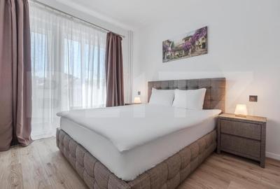Apartament cu 3 camere decomandat, mobilat în Central