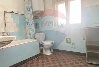 Casă de vânzare în comuna Târnava – poziție centrală, teren generos - 2