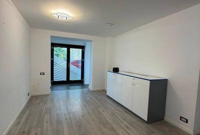 SPATIU COMERCIAL PREMIUM - LA VANZARE - TOMIS - SPITALUL MARE - 60 MP - STRADAL - 22