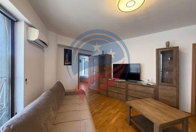 Apartament cu 3 camere semidecomandat, mobilat în 1 Mai