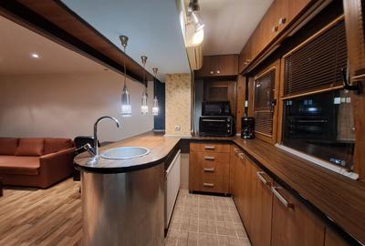 Apartament cu 2 camere, mobilat în P-ța Universității