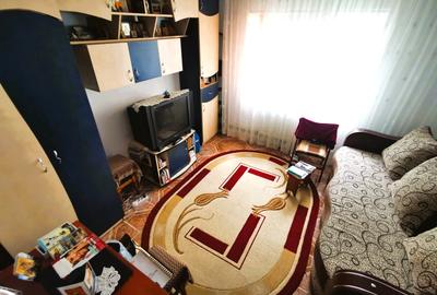 Apartament cu 2 camere decomandat, mobilat în Nicolina