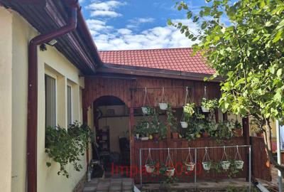 Casa zona Valu lui Traian pe colt - 6
