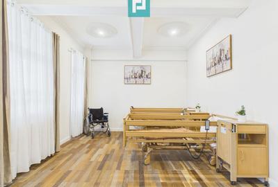 Proprietate Exclusivistă de Închiriat - 24