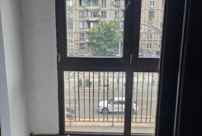 Bulevardul Magheru, Piața Romană - 7