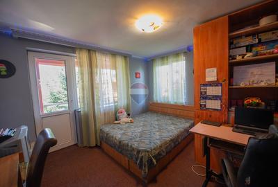 Casa de vanzare 9 camere potential investitie Cornetu teren 1200mp - 20