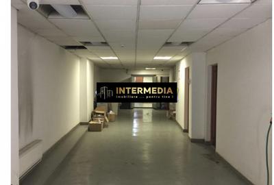 Spatiu Birouri 900 mp Cabinete Clinici Banci Shouroom-uri Alba Iulia Centru - 1