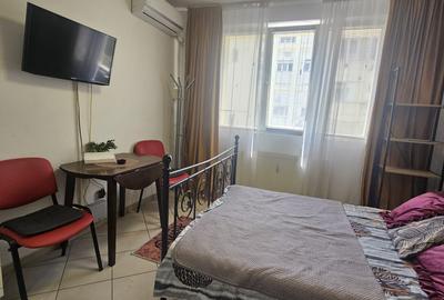 Garsoniera zona Lipovei - Iulius Town , etaj 1  !! - 9