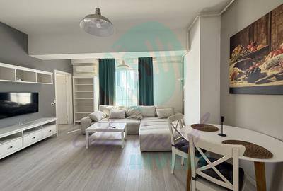 Apartament cu 2 camere semidecomandat, mobilat în P-ța Alba Iulia