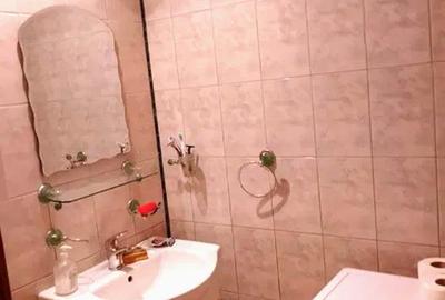 Apartament 3 camere conf  1 decomandat  zona 1 Dec 1918 - 7