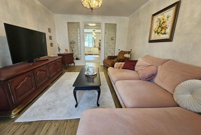 Apartament 3 camere 2 locuri de parcare si boxa , Strada Carpati - 6