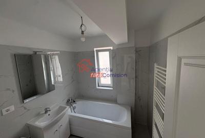 Apartament cu 3 camere decomandat în Vișan
