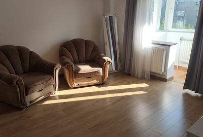 Inchiriez  apartament 2 camere - 9