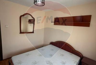 Chirie ap 3 Camere cu loc de parcare inclus bld. Bucuresti - 8