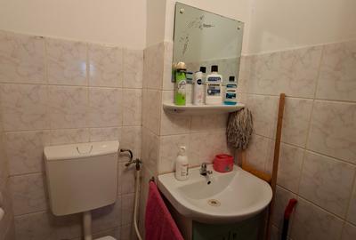 De vanzare 3 camere decomandat - 11