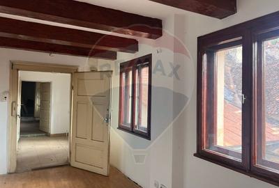 Proprietate mixtă pe N. Bălcescu – spații comerciale + apartamente - 14