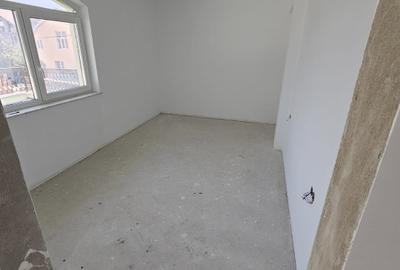 Casa individuala, 130 mp, Garaj, teren 380 mp, zona Dezmir - 12