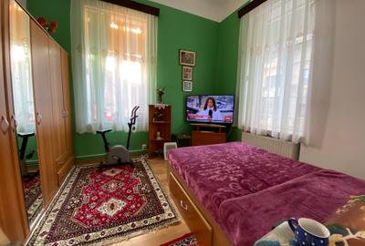 Universitate, apart 5 cam 180 mp - 2