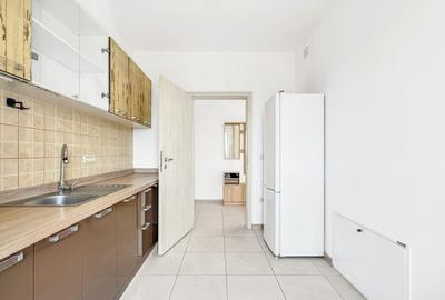 2 Camere | Etaj 2/3 | Apus Spectaculos | Central Giroc | Comision 0 - 12