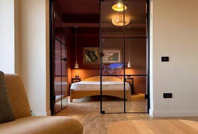 Apartament cu 3 camere semidecomandat, mobilat în Calea Victoriei