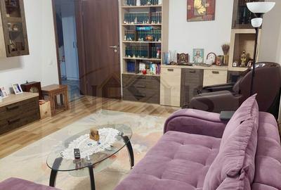 Apartament cu 3 camere decomandat, mobilat în Sud