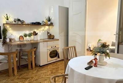 Apartament cu 2 camere decomandat, mobilat în Ultracentral