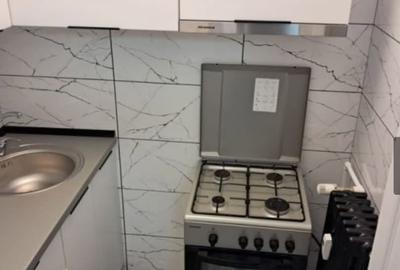 Garsonieră zona Far mobilată utilată 33 mp etaj 3/4 RADET - 3