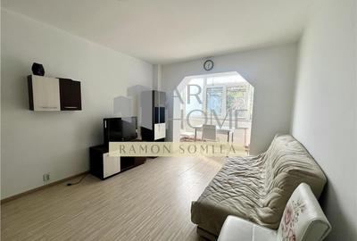 Apartament cu 3 camere semidecomandat, mobilat în Nord