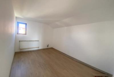 VALU LUI TRAIAN Zona C – casă 5 camere teren 300 mp - 10