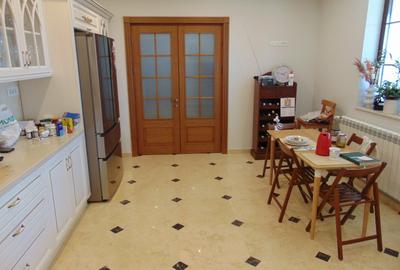 FARA COMISIOANE linga padure Vila 7 camere mobilata 4 bai 2 terase pe 1600mp - 28