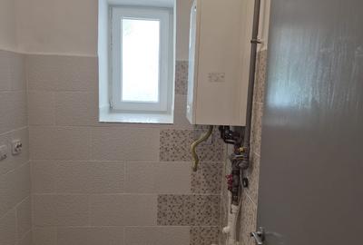 Apartament la casa etaj  renovat central - 10