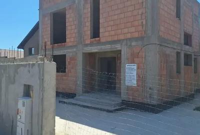Vilă individuală în construcție 145,8 mp utili Teren 478 mp Buftea - 10