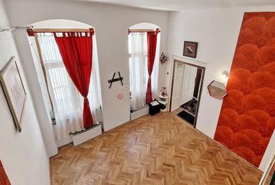 Garsonieră decomandată în Central