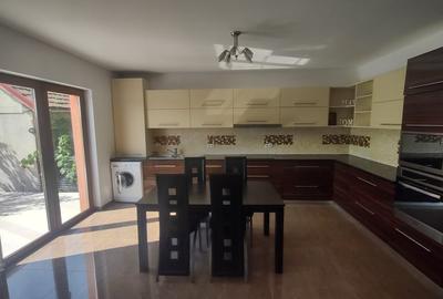 Casă individuală cu 4 camere în Săcălaz