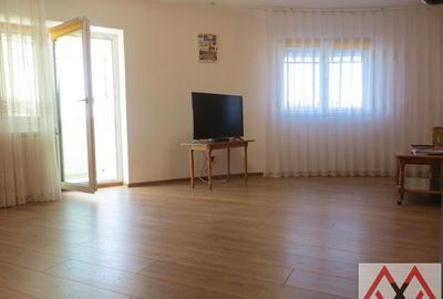 Apartament cu 2 camere decomandat în P-ța Alba Iulia