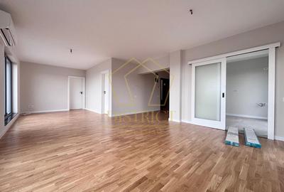 Apartament cu 3 camere semidecomandat, mobilat în Torontalului