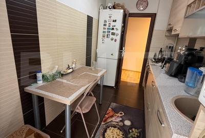 Apartament 2 camere, decomandat, mobilat si utilat, parcare, zona Astra - 1