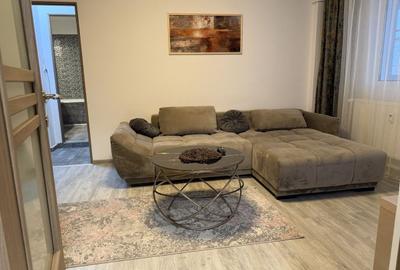 Apartament cu 2 camere semidecomandat în Olteniței