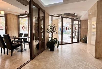 Spatiu comercial de inchiriat| zona ultracentrala, locatie de colt - 1