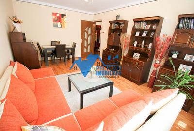 Apartament cu 3 camere decomandat, mobilat în E3